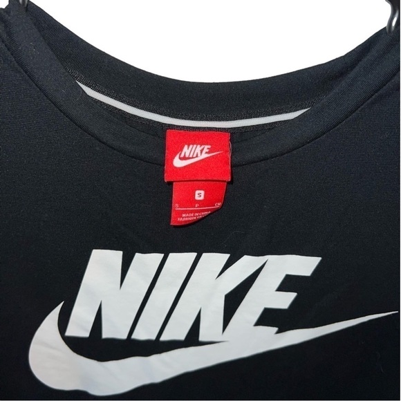 Nike Black And White Short Sleeve Tee Shirt Size Small - Picture 2 of 2